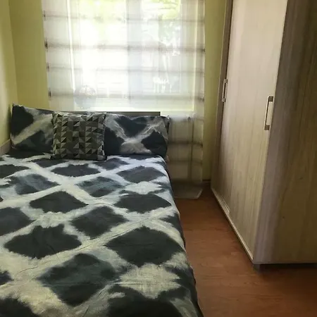 Casa Alibec Rum i privatbostad Tuzla
